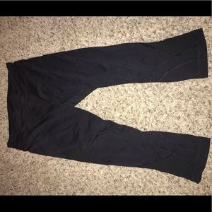 Lululemon black leggings!